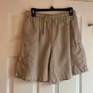 High-waisted khaki drawstring shorts. Size Medium. Linen/Cotton blend